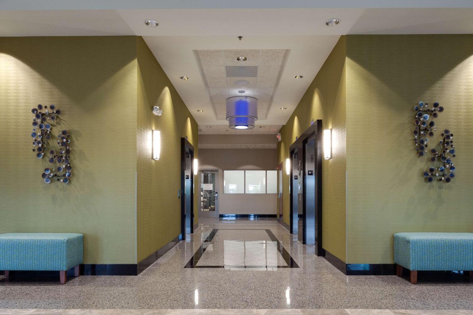 Drury Plaza East Hotel Columbia