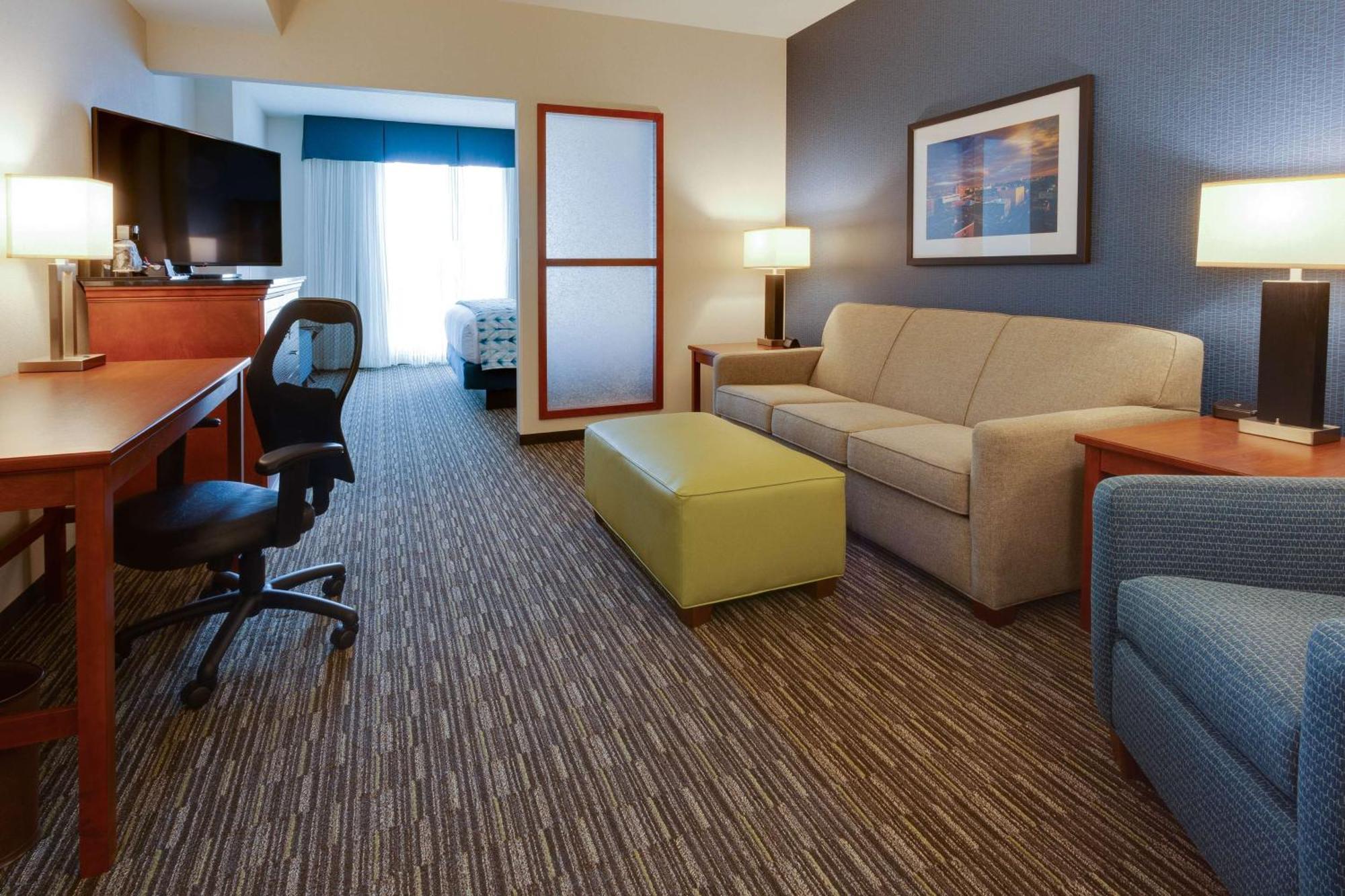 Drury Plaza East 3* Columbia
